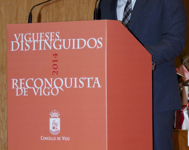 Reconquista 2014, Acto entrega de galardóns de Vigueses Distinguidos e Medalla da Cidade - slide 10